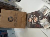 CS324/2024 BAG WITH HISTORY BOOK AND 2 DAVID MAGNETS
